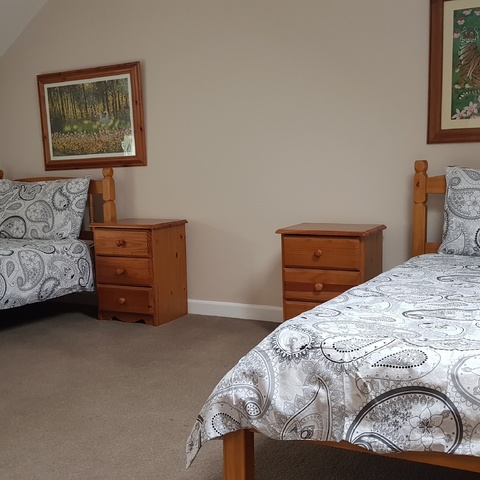 Twin room at Vineyard Vale Cottage